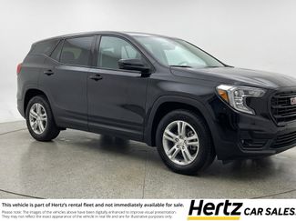 Used 2024 GMC Terrain SLE video 1