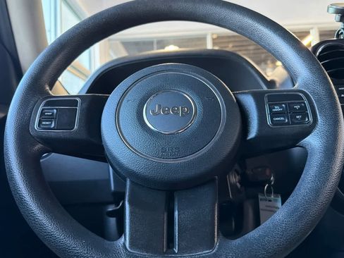 Used 2016 Jeep Patriot Sport w/ Power Value Group image 23