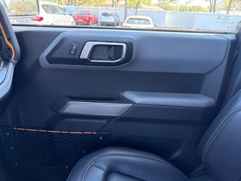 Used 2022 Ford Bronco Badlands image 23