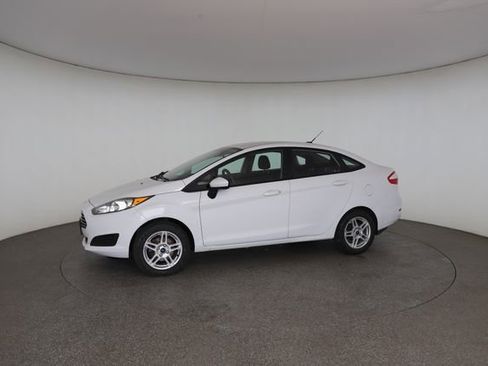 Used 2019 Ford Fiesta SE FWD image 5