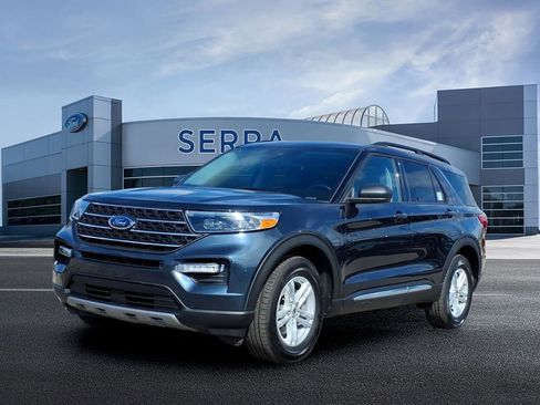 Used 2024 Ford Explorer XLT w/ Equipment Group 202A AWD/4WD image 1