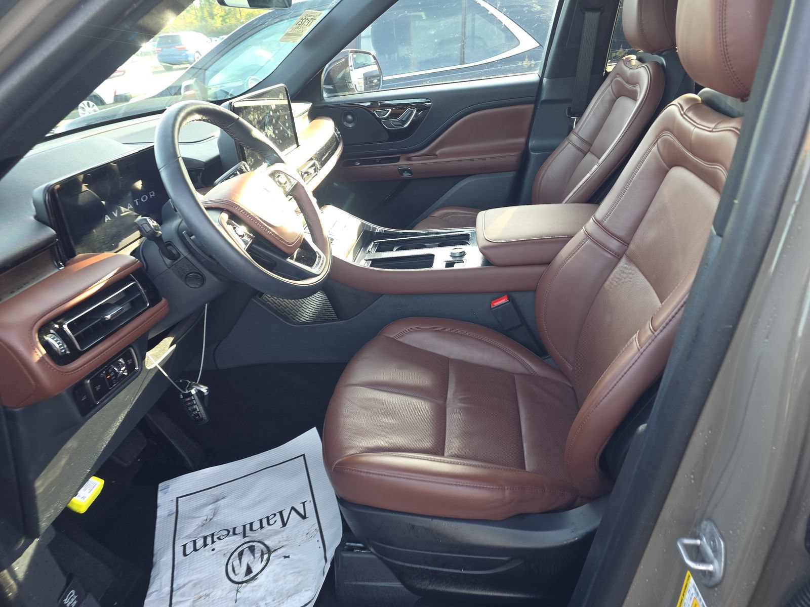 Used 2026 Lincoln Aviator Reserve AWD/4WD image 16