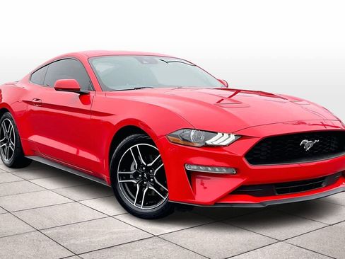 Used 2022 Ford Mustang Premium image 2