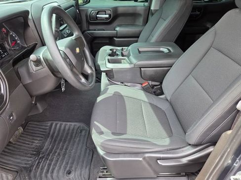 Used 2020 Chevrolet Silverado 1500 Custom w/ Custom Value Package RWD image 10