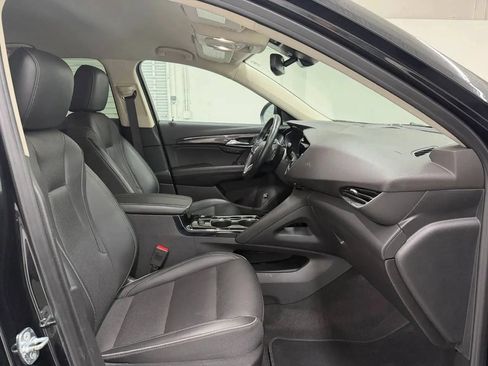 Used 2023 Buick Envision Essence FWD image 11