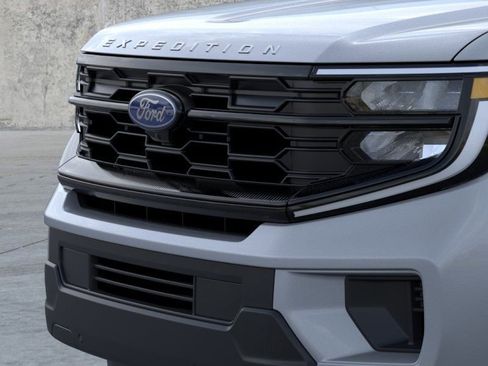 New 2026 Ford Expedition Active AWD/4WD image 17