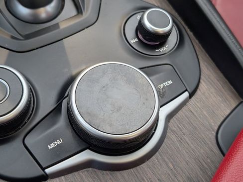 Used 2018 Alfa Romeo Giulia Ti image 22