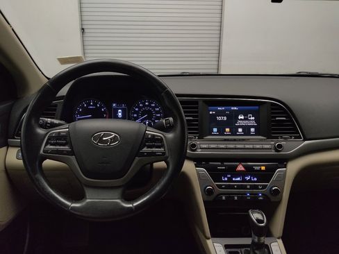 Used 2017 Hyundai Elantra SE w/ SE A/T Tech Package 03 FWD image 22