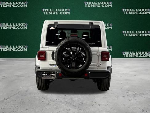 Used 2025 Jeep Wrangler Unlimited Sahara w/ Safety Group AWD/4WD image 6