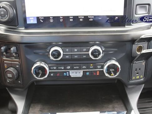 Used 2023 Ford F350 Lariat w/ Tow Technology Package AWD/4WD image 18