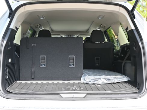 Used 2025 Subaru Ascent Limited w/ Popular Package #1 image 35