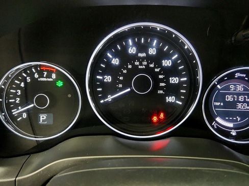 Used 2022 Honda HR-V Sport image 14