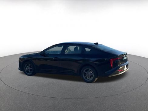 Used 2025 Kia K4 LXS image 9