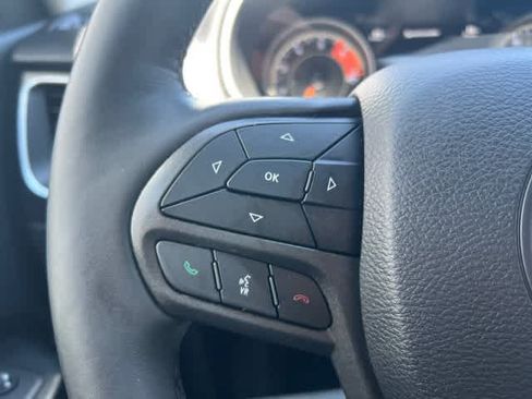 Used 2019 Jeep Cherokee Trailhawk AWD/4WD image 26