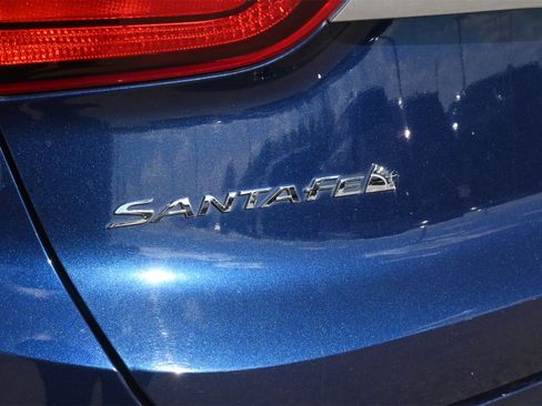 Used 2019 Hyundai Santa Fe SE image 19
