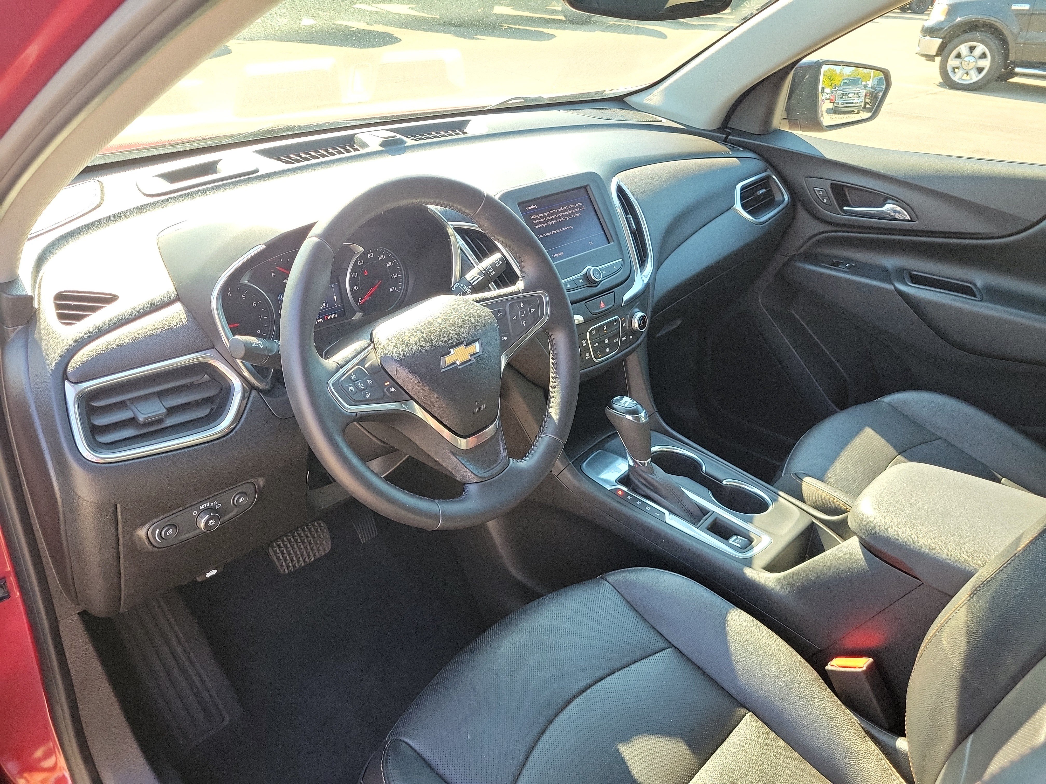 Used 2020 Chevrolet Equinox LT w/ Sport Edition FWD image 18