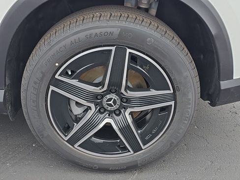New 2026 Mercedes-Benz GLC 300 4MATIC image 8