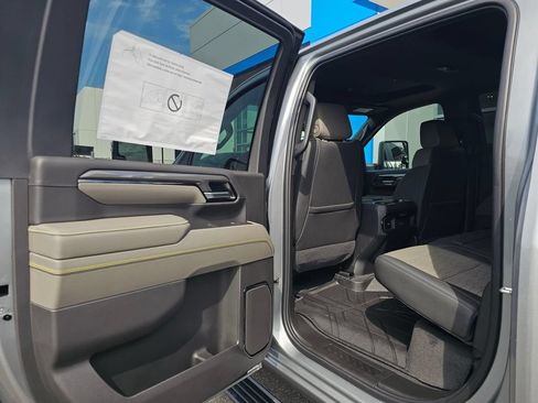 New 2026 Chevrolet Silverado 2500 ZR2 w/ LPO, Dark Essentials Package AWD/4WD image 19