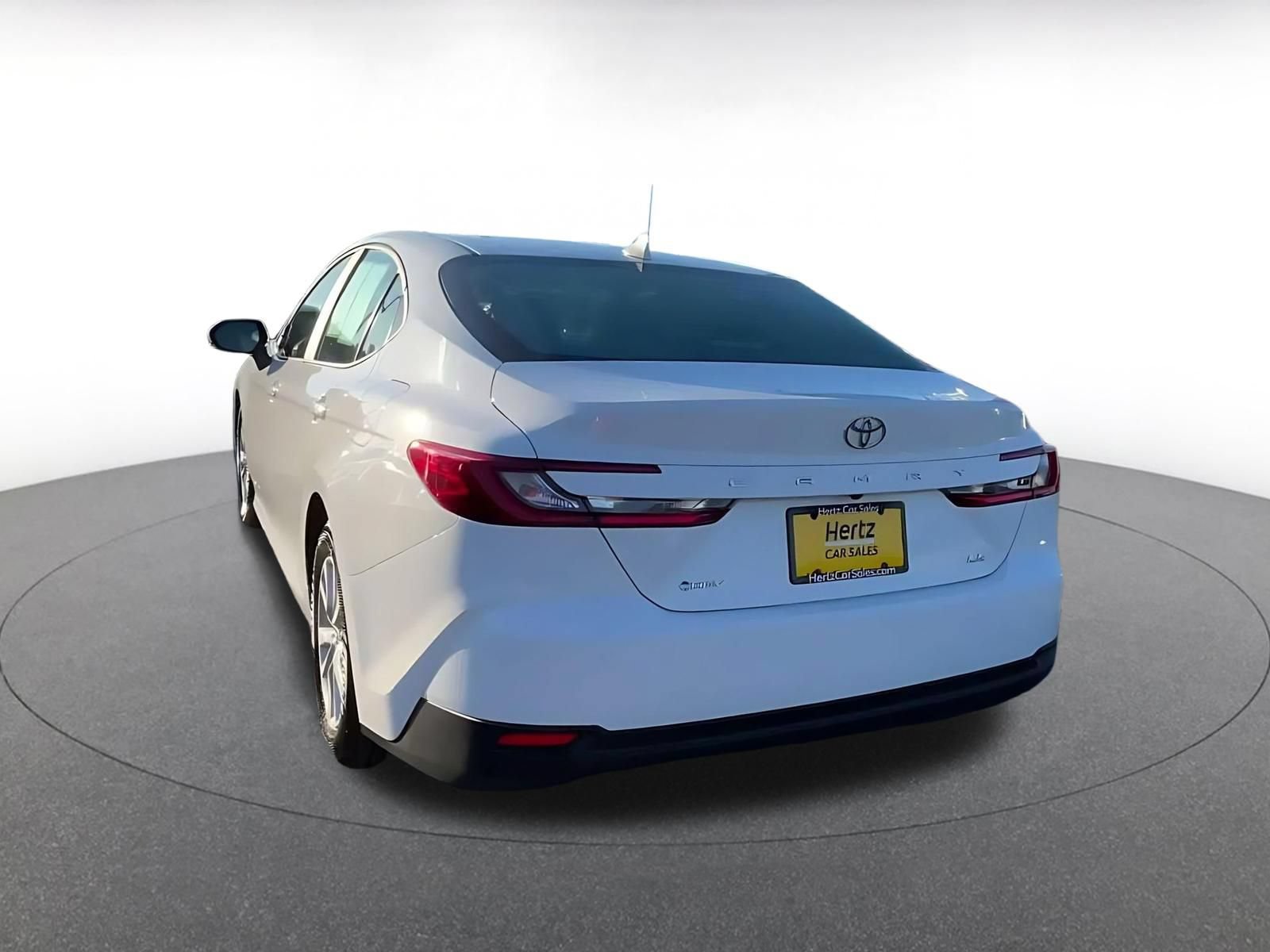 Used 2026 Toyota Camry LE FWD image 10