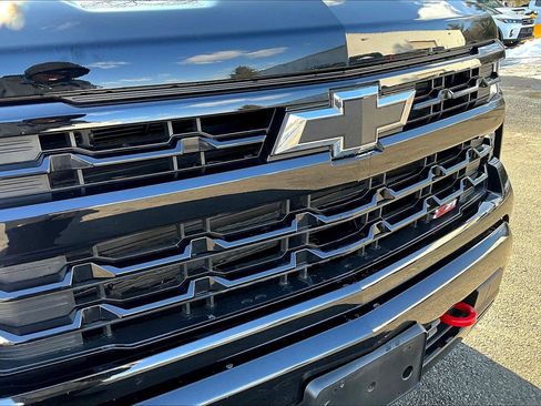 Used 2022 Chevrolet Silverado 1500 LT Trail Boss image 24