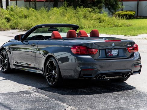 Used 2016 BMW M4 Convertible image 21