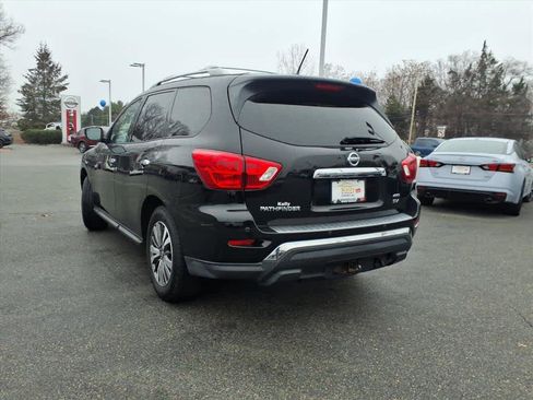 Certified 2018 Nissan Pathfinder SV w/ SV Tech Package image 7
