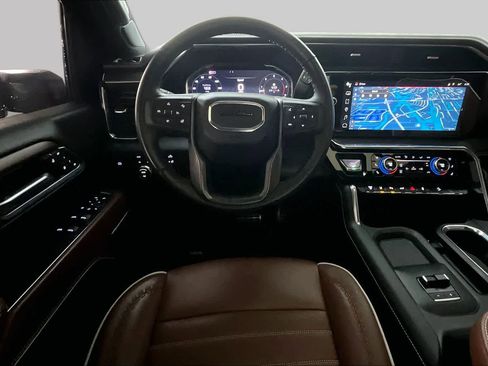Certified 2024 GMC Sierra 2500 Denali Ultimate AWD/4WD image 6