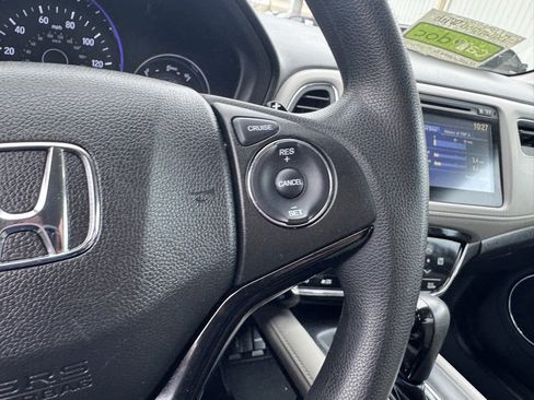 Used 2016 Honda HR-V EX image 22