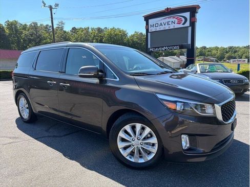 Used 2016 Kia Sedona EX FWD image 1