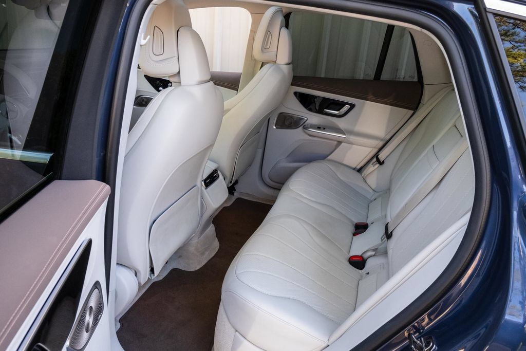 Used 2023 Mercedes-Benz EQE 350+ 4MATIC SUV image 29