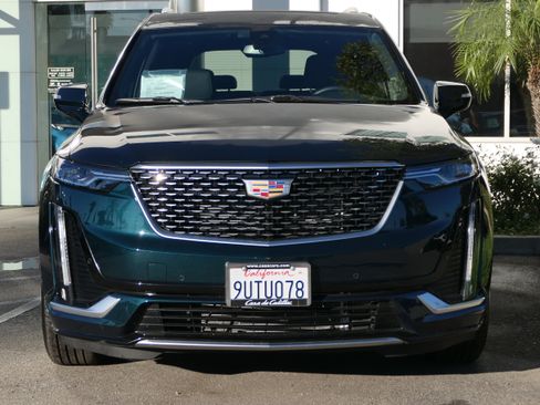 New 2025 Cadillac XT6 Premium Luxury image 9