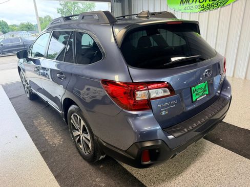 Used 2018 Subaru Outback 2.5i Limited AWD/4WD image 4