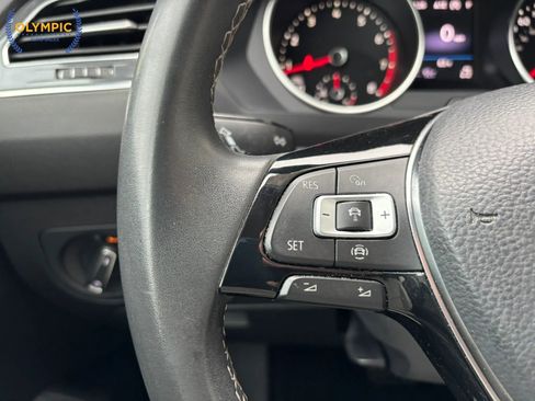 Used 2021 Volkswagen Tiguan SE image 22