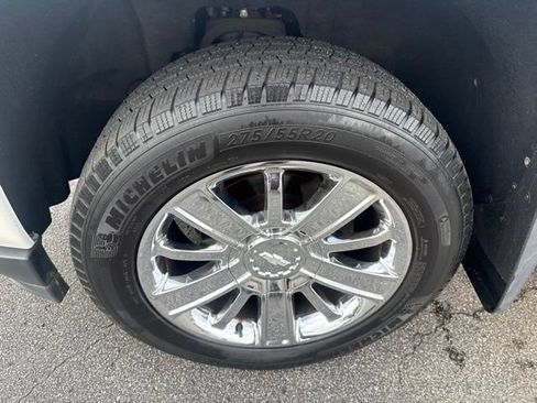 Used 2017 Chevrolet Silverado 1500 High Country AWD/4WD image 12