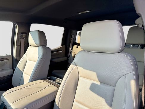 Used 2023 GMC Sierra 1500 SLT image 13