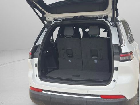 New 2025 Jeep Grand Cherokee L Limited RWD image 26