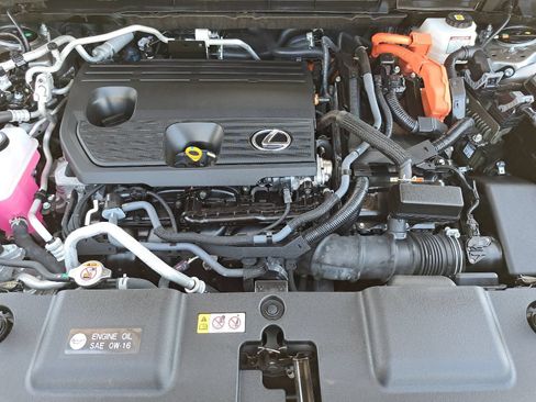 Used 2025 Lexus NX 450h+ AWD w/ Towing Package (2000 Lbs) image 32