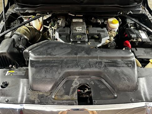 Used 2020 RAM 3500 Laramie image 11