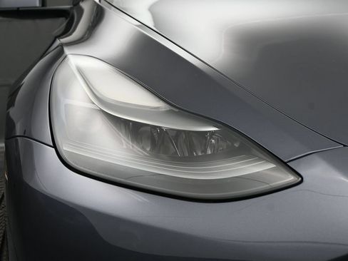 Used 2022 Tesla Model Y Performance AWD/4WD image 3