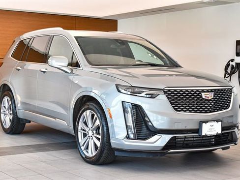 Used 2024 Cadillac XT6 Premium Luxury image 5