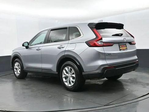 Used 2025 Honda CR-V LX image 9