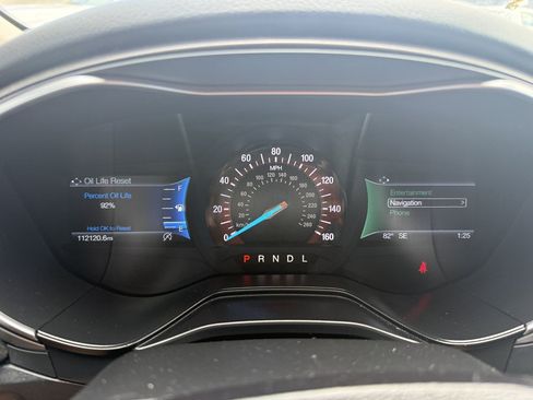 Used 2020 Ford Fusion SE FWD image 14
