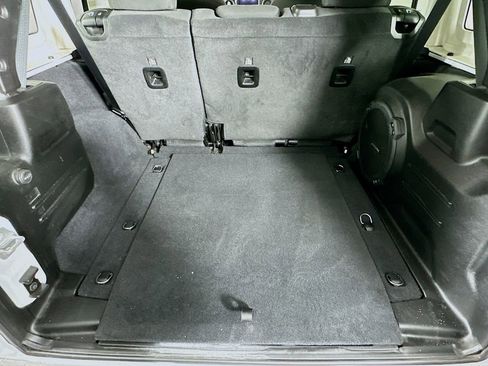 Used 2021 Jeep Wrangler Unlimited Sport image 33