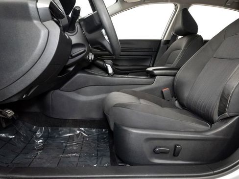 Used 2020 Nissan Altima 2.5 S image 10