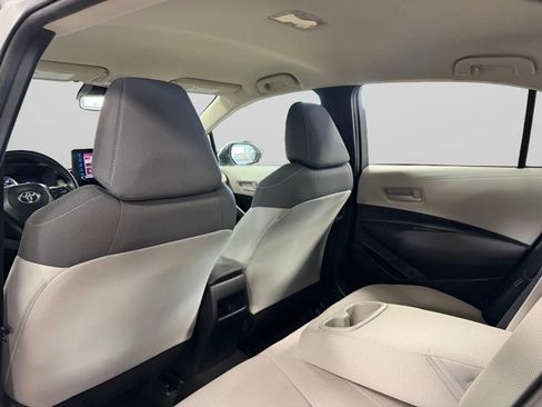 Used 2022 Toyota Corolla LE image 37
