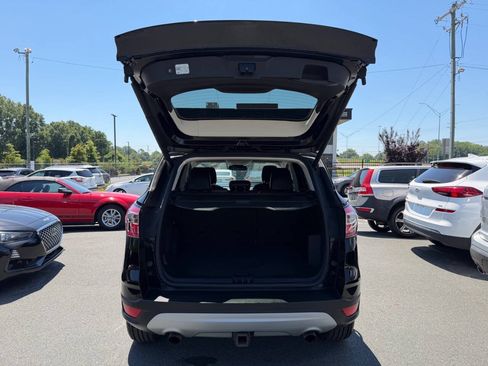 Used 2018 Ford Escape Titanium w/ Ford Safe & Smart Package AWD/4WD image 13
