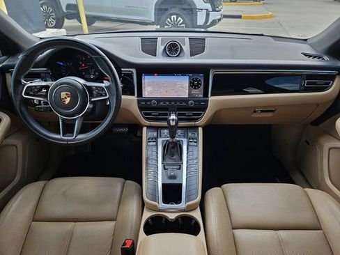 Used 2021 Porsche Macan AWD/4WD image 9