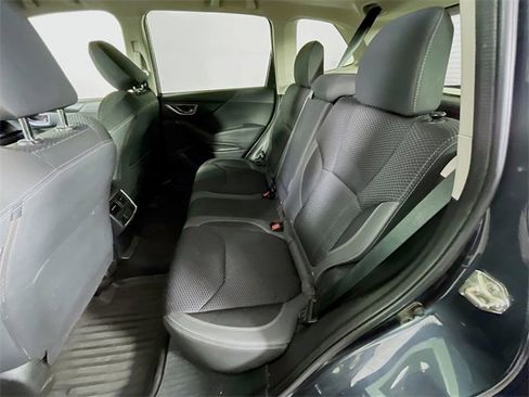 Used 2019 Subaru Forester Premium w/ All-Weather Package image 25