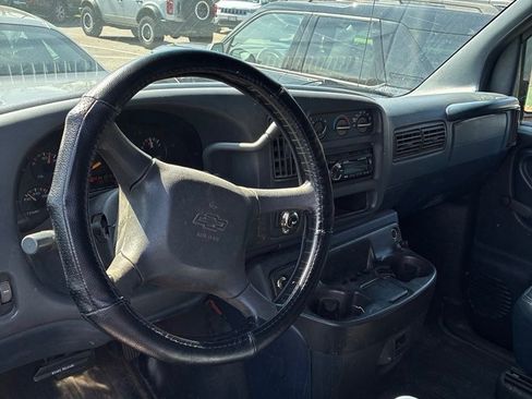 Used 1999 Chevrolet Express 3500 Extended RWD image 24