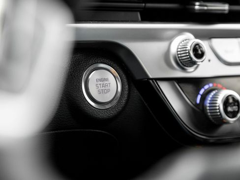 Used 2024 Kia Telluride S image 17